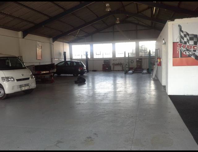 414M² FACTORY TO LET IN WETTON